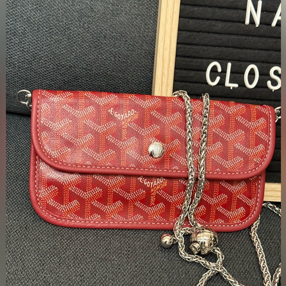 Red GOYARD pouch (with removable chain)